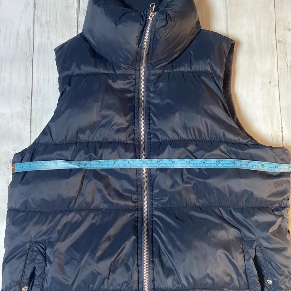 Old Navy vest‎